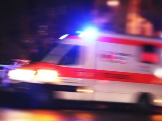 В Гатчине 16-летний подросток выпал из окна пятого этажа