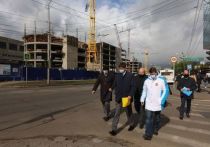 В Красноярске на одной из главных улиц Железнодорожного района начались работы по ремонту дороги и преображению общественного места. Администрация города также планирует снести ветхое жилье.
