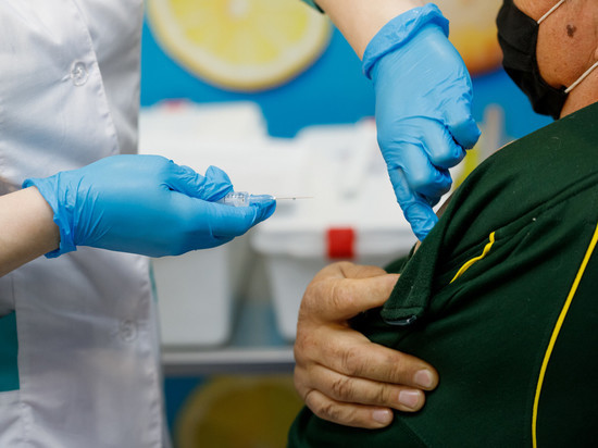 360 тысяч человек планируют привить от гриппа в Псковской области