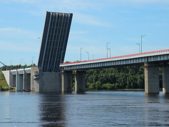 Водители встанут в пробке у Ладожского моста 22 сентября
