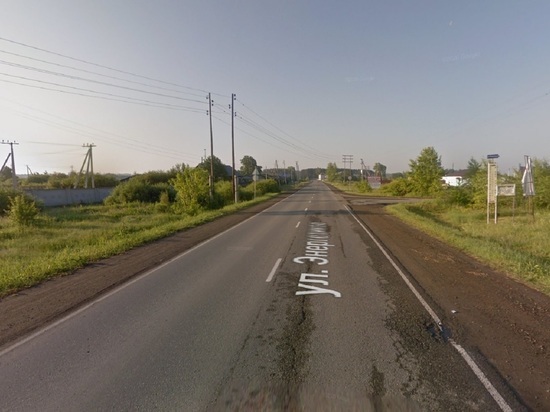 Мебельный цех сгорел в свердловском поселке Троицком