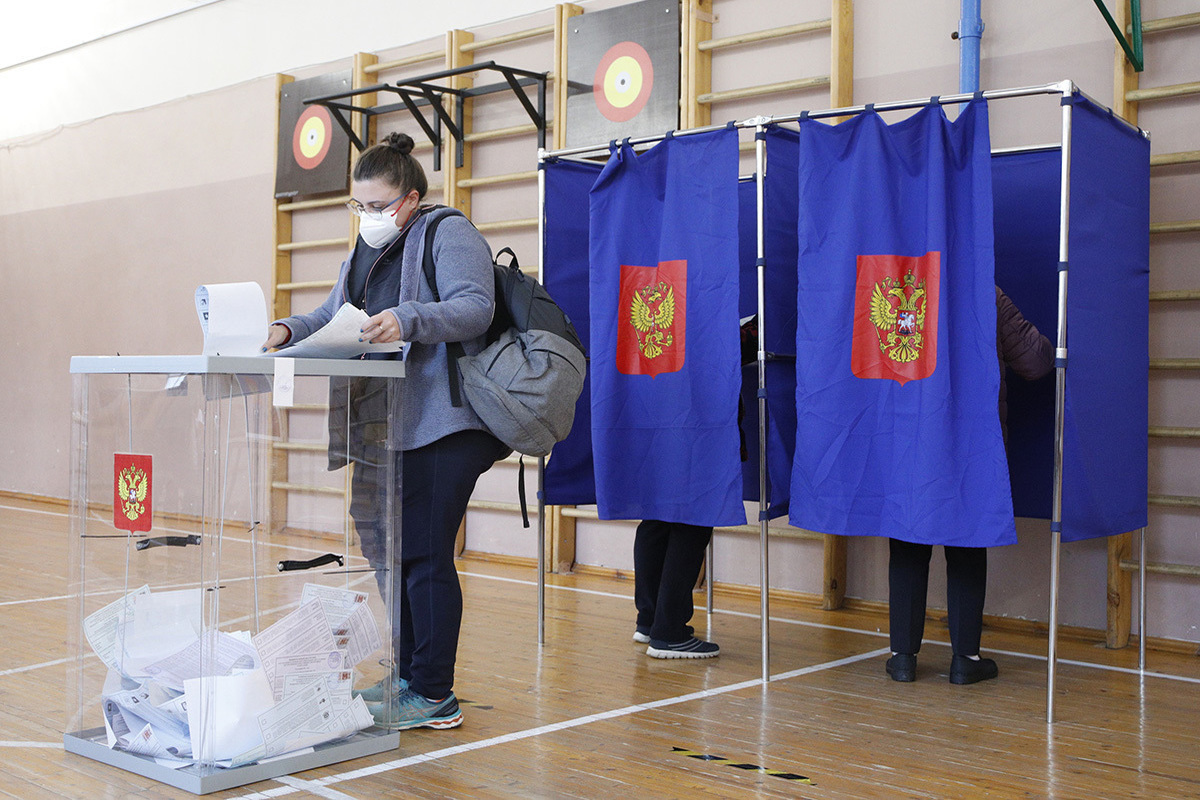 В Заксобрание Петербурга прошли шесть партий и дочь Макарова - МК  Санкт-Петербург