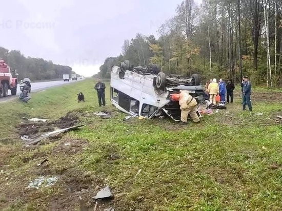Стало известно о состоянии пострадавших в аварии с автобусом в Калужской области