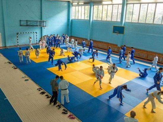 В Черногорске стартовал республиканский тренировочный сбор по дзюдо