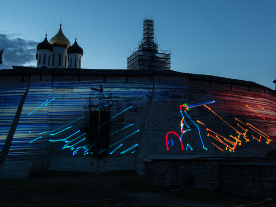Лазерное шоу, посвящённое Петру I, хотят провести в Пскове в 2022 году