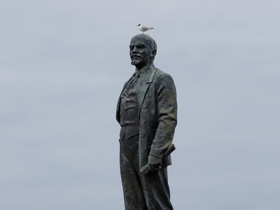 Директор Псковского музея: «Памятник Ленину нужно передвинуть»