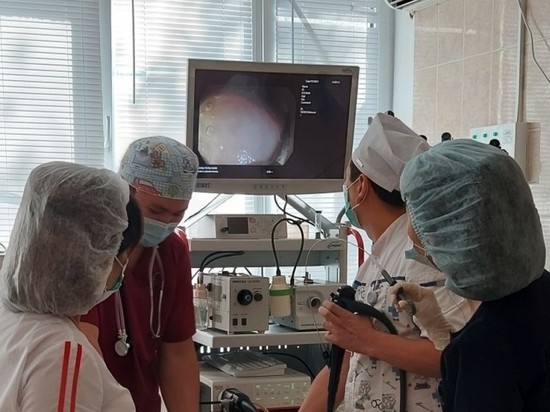 Астраханские врачи спасли годовалую девочку, проглотившую гвоздь