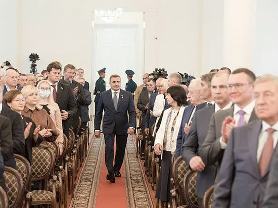 Замминистра строительства и ЖКХ России принял участие в церемонии вступления Дюмина в должность