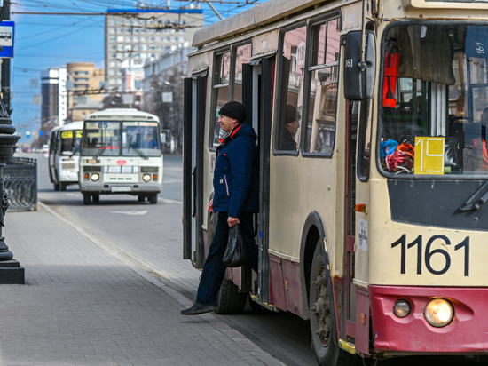 Самый вежливый кондуктор в Челябинске работает в троллейбусе №12