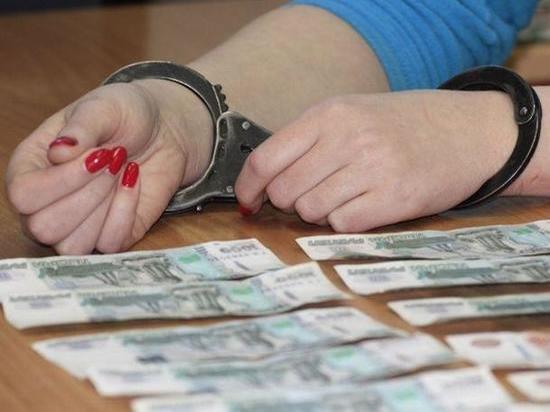 Сотрудницу ростовского центра физкультуры и спорта осудили на три года колонии за мошенничество