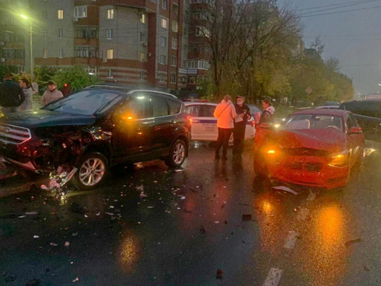 В ДТП на улице Зубковой в Рязани пострадала 38-летняя водитель BMW