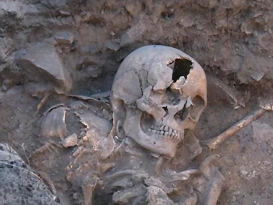 В Хакасии археологи раскопали захоронение эпохи таштыка