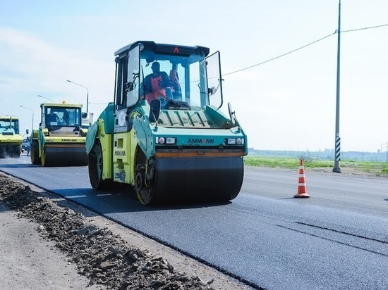 Бочаров проверил выполнение задач по восстановлению дорожных объектов