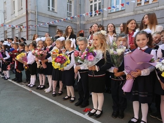 По 10 тысяч рублей могут получить жители Томской области на подготовку детей к школе