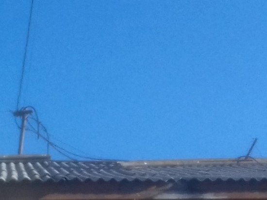 Крыша многоквартирного дома «падает» в Лабытнанги