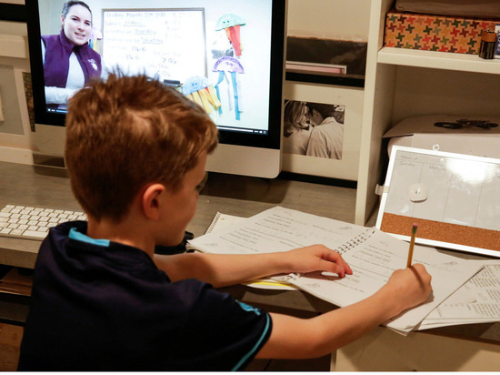 В Якутске школьники переходят на дистанционный формат обучения