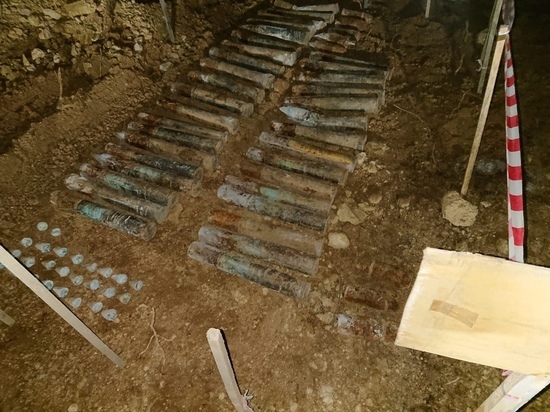 В Севастополе при строительстве трассы раскопали 43 снаряда времен войны