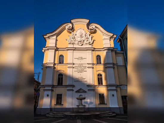 Власти Петербурга пообещали восстановить мемориал с фонтаном на Пестеля