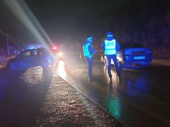 Подросток пострадал в столкновении Фольксвагена и ВАЗ на ЕКАД