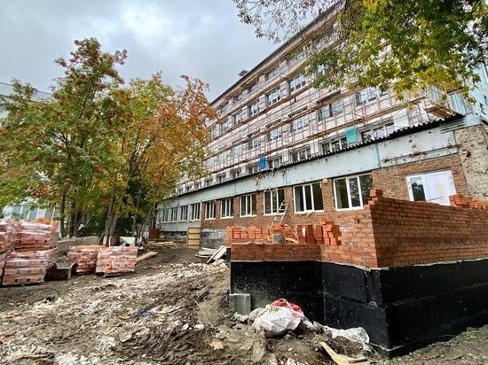 В Минстрое рассказали о ходе капремонта в кемеровской поликлинике №5