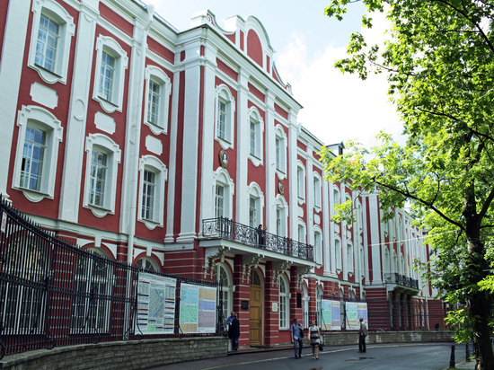 Студенты СПбГУ пожаловались на принудительное участие в переписи вместо практики