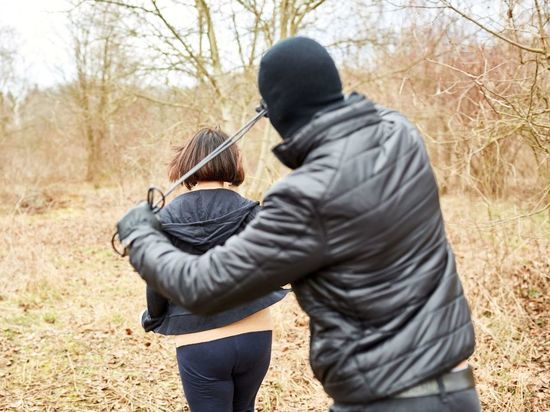 Молодой полицейский предотвратил изнасилование 47-летней женщины в Приозерске