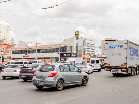 Треть астраханцев покупают серые и серебристые авто