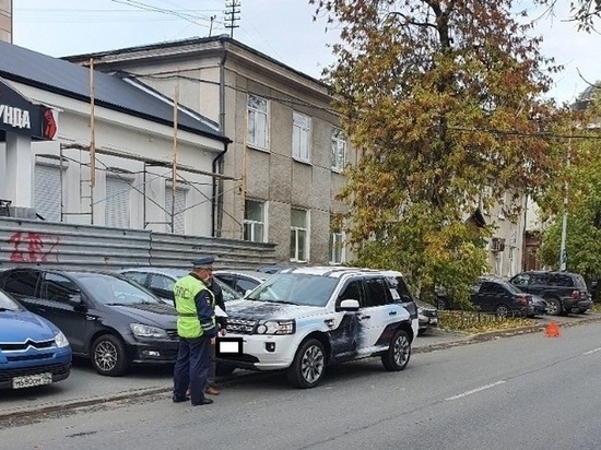 Land Rover сбил девочку в Екатеринбурге