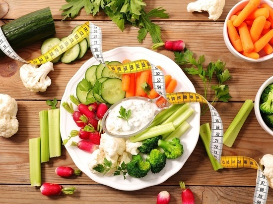 Диетолог Гинзбург: белковые диеты грозят дефицитом жизненно важных веществ