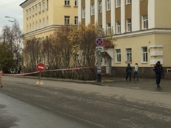 Из-за праздничных мероприятий улицы в Мурманске освободят от транспорта
