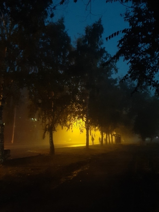 Сегодня утром кемеровчане увидели густой туман и гололедицу