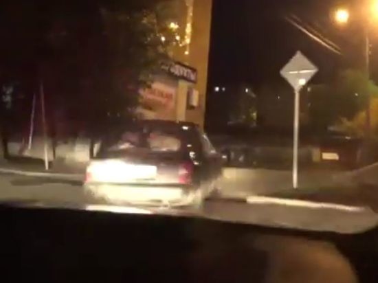 Пьяную В Новогоднюю Ночь Пьяную В Новогоднюю Ночь
