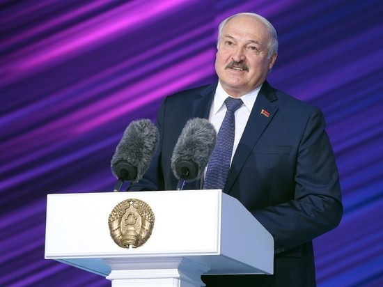 Лукашенко назвал сроки референдума по новой конституции Белоруссии