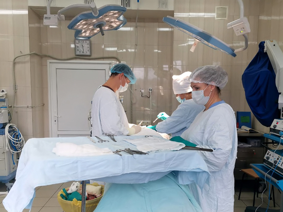 В Твери впервые провели сложную операцию по восстановлению после онкологии