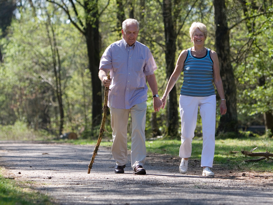 Медики рассказали о пользе ходьбы для профилактики давления