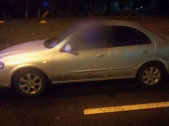 В Чебоксарах водитель Nissan Almera не заметил пешехода и сбил его