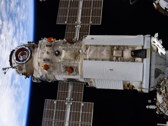 К российскому модулю "Наука" впервые пристыкован пилотируемый корабль