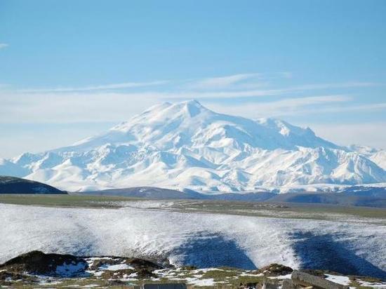 Учёные: извержения Эльбруса и Казбека могут грозить городам Краснодарского края