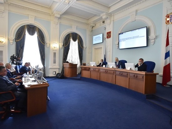 Владимир Варнавский вновь избран спикером Законодательного собрания Омской области