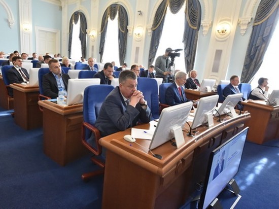Все комитеты в Законодательном собрании Омской области возглавили депутаты от «Единой России»