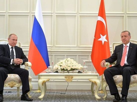 Путин поблагодарил Эрдогана за последовательную позицию по "Турецкому потоку"