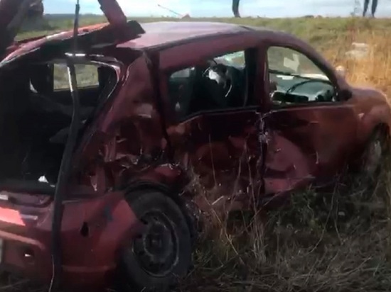В Белгородской области женщина погибла при столкновении "Рено Сандеро" и "Жигулей"