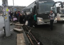 Дорожный ремонт превратил Вокзальную магистраль в полосу препятствий для пассажиров общественного транспорта в Новосибирске