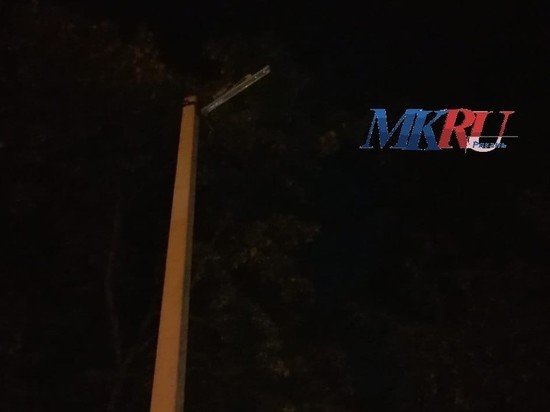На улице Великанова в Рязани больше года не работает фонарь