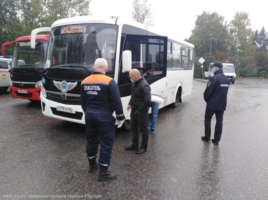 В Рязани проверили соблюдение масочного режима на остановках
