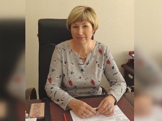 Парфинские депутаты не приняли отставку главы района Леонтьевой