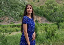 Все три девушки-студентки, которые были найдены убитыми 30 сентября в квартире и во дворе дома на улице Молодежной в городе Гай Оренбургской области, приехали из Башкирии