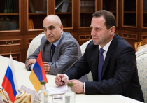 Бывшего министра обороны Армении Давида Тонояна обвинили в хищении 4,6 миллиона долларов при закупке авиационных боеприпасов