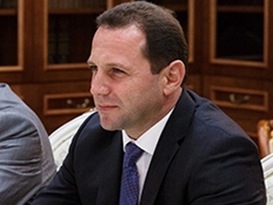 В Армении отправили под арест экс-министра обороны Тонояна
