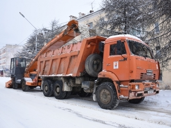 Дорожники Колымы зимой будут меньше обычного сыпать соли на трассы